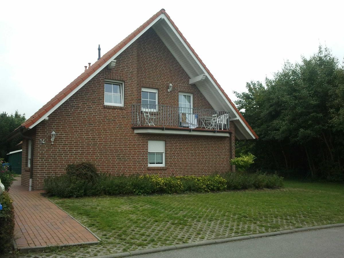 Appartmenthaus Am Bodden Wiek auf Rügen エクステリア 写真