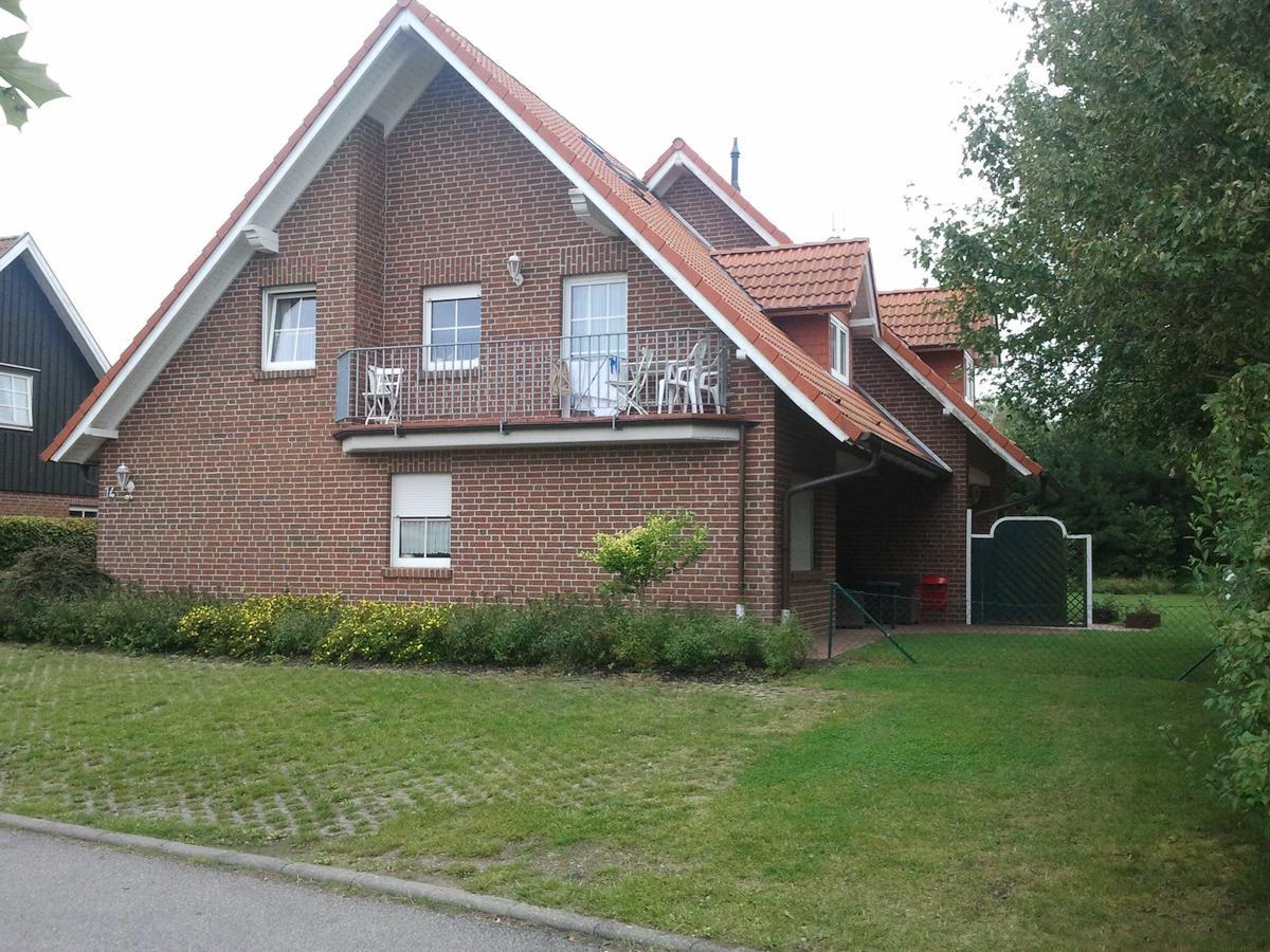 Appartmenthaus Am Bodden Wiek auf Rügen エクステリア 写真